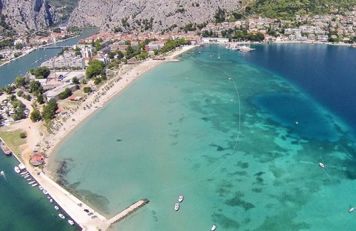 Borak Apartment | Studio flat with terrace and sea view Omiš (AS-20906-a)
