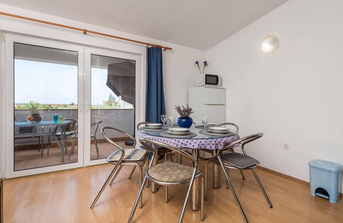 Mandre Apartment | Stunning apartment in Mandre with WiFi
