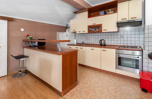 Otocac Apartment | Stunning apartment in Otocac with WiFi