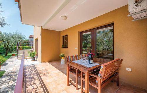 Babici Apartment | Stunning Apartment In Umag With Wifi