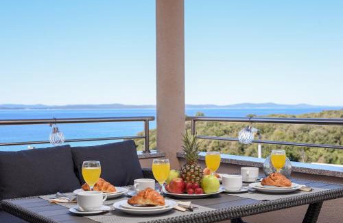 Kozino Apartment | Sunset Beach Suites