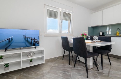 Duba Apartment | SUNSET MASLINA 6