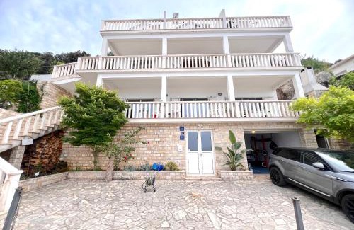Ubli Apartment | Terrace studios with panoramic seaview