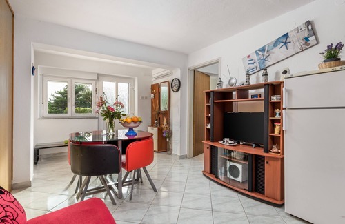 Klenovica Apartment | Two bedroom apartment with terrace Klenovica, Novi Vinodolski (A-5575-c)