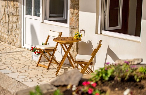 Klenovica Apartment | Two bedroom apartment with terrace Klenovica, Novi Vinodolski (A-5575-c)