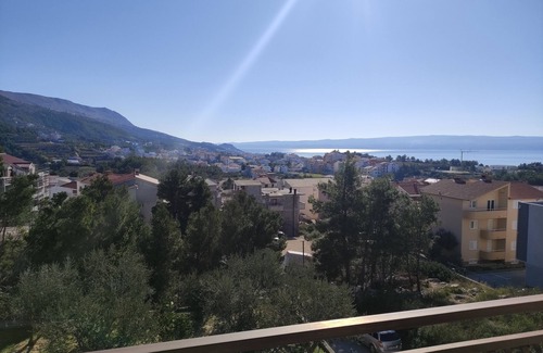 Podstrana Apartment | Two bedroom apartment with balcony and sea view Stobreč, Split (A-20510-b)