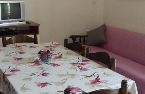 Kukljica Apartment | Two bedroom apartment with terrace Kukljica, Ugljan (A-8277-a)