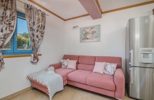 Porat Apartment | Two bedroom apartment with terrace Porat, Krk (A-19344-b)