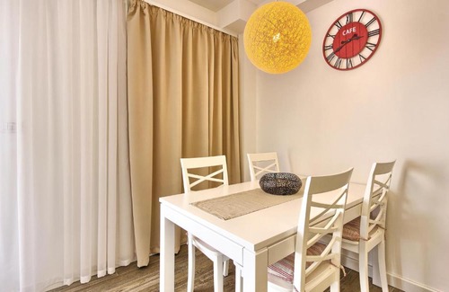 Kastel Kambelovac Apartment | Two-Bedroom Apartment in Kastel Kambelovac