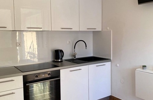 Brijesta Apartment | Two bedroom apartment near beach Brijesta, Pelješac (A-10223-c)