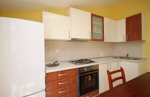 Cove Basina (Jelsa) Apartment | Two bedroom apartment near beach Basina, Hvar (A-8754-a)