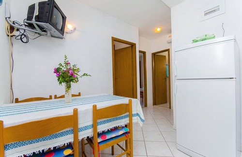 Pisak Apartment | Two bedroom apartment with terrace and sea view Pisak, Omiš (A-2802-b)
