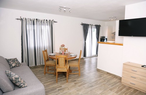 Zavalatica Apartment | Two bedroom apartment with terrace and sea view Zavalatica, Korčula (A-4459-c)