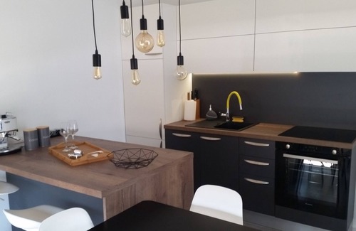 Nin Apartment | Two bedroom apartment with terrace and sea view Nin, Zadar (A-16428-a)