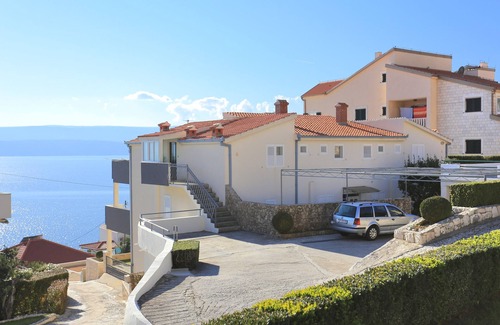 Stanici Apartment | Two bedroom apartment with terrace and sea view Stanići, Omiš (A-2763-c)