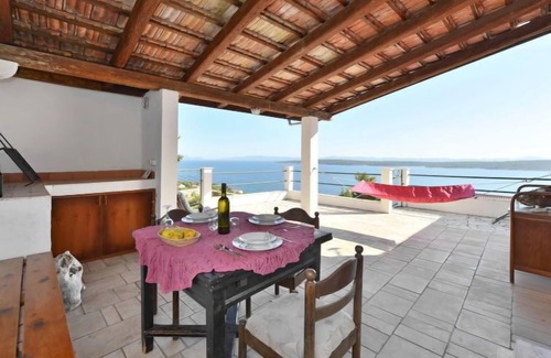 Zavala House | Vacation home Margarita (HRV252) in Hvar/Kalober - 9 persons, 3 bedrooms