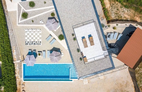 Jadruhi Villa | Villa ∙ 13 bedrooms ∙ 28 guests