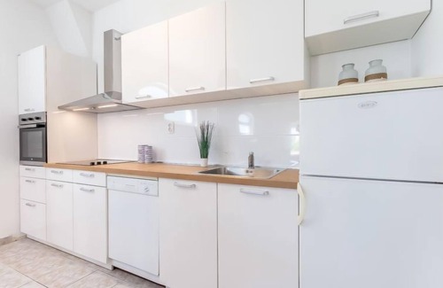 Sutivan Apartment | Villa 2 Pools by Interhome