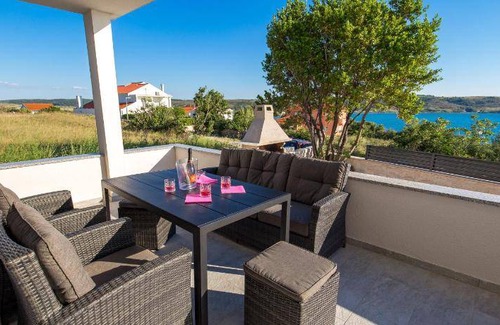 Rtina Villa | Villa ∙ 4 bedrooms ∙ 10 guests