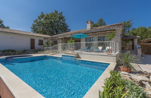 Heki Villa | Villa ∙ 6 bedrooms ∙ 12 guests