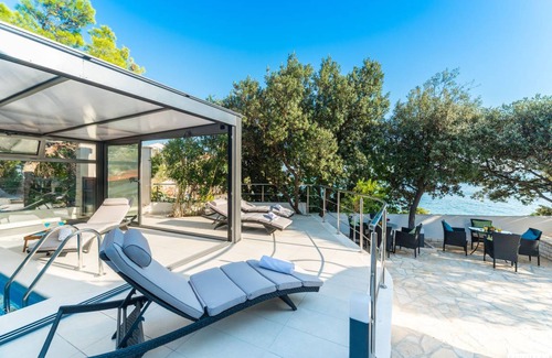 Mandre Villa | Villa ∙ 6 bedrooms ∙ 12 guests