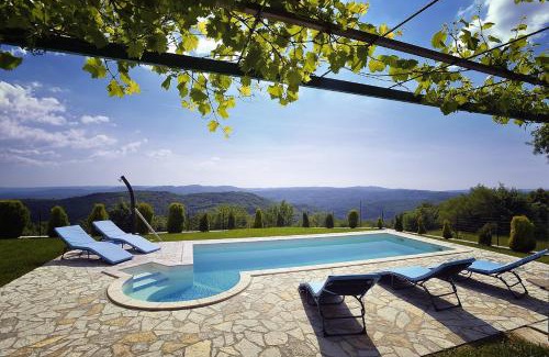 Lupoglav House | Villa Bella