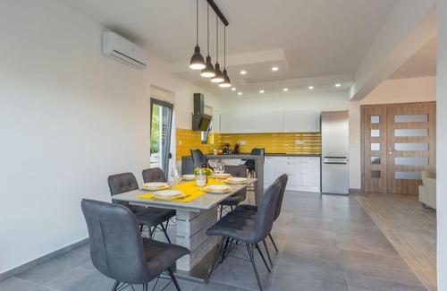 Turanj Villa | Villa in Turanj with Stunning Sea Views