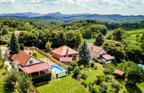 Jalzabet Villa | Villa Magic by Villas Guide