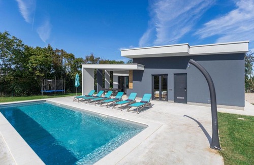 Prkacini Villa | Villa Mariva