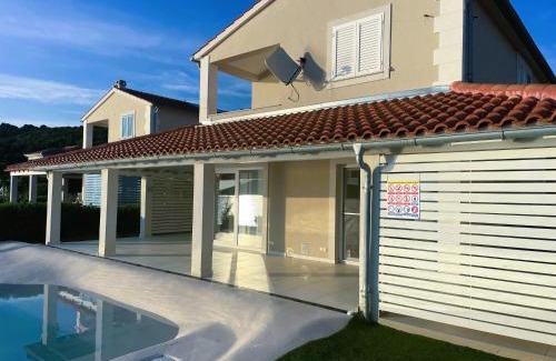 Soline Villa | Villa Niki