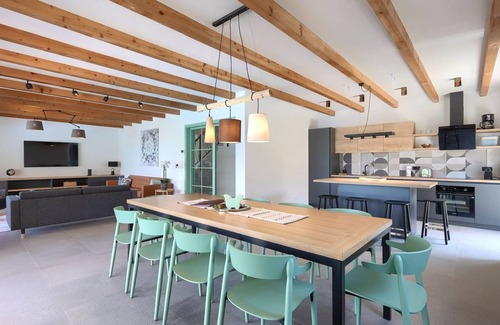 Lasici Villa | Villa Pinca by Villas Guide