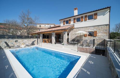 Marcenegla Villa | Villa Poji