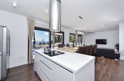 Starigrad Villa | Villa Royal Promons, private pool, 5 bedrooms, total privacy, breathtaking view