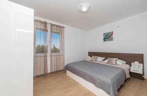 Zrce Apartment | Villa Star 2 luxury apartment with a pool