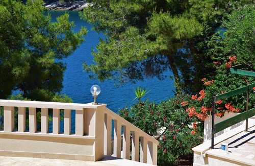 Selca Villa | Villa Sunny with pool, by the beach