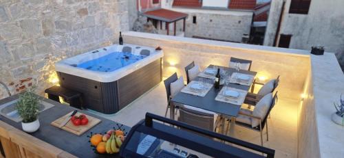Kastel Stari Villa | VIU2 Castle
