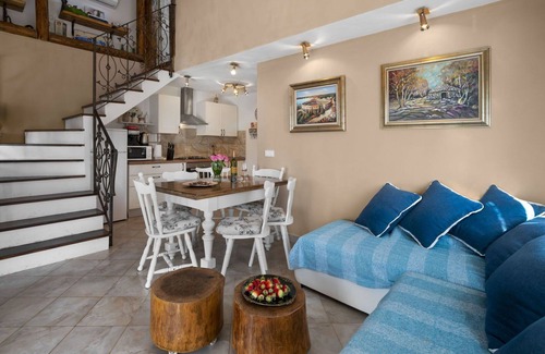 Loborika House | Wonderful private villa with private pool, hot tub, A/C, WIFI, TV, terrace and pets allowed