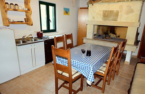 Caporice House | Wonderful private villa for 7 guests with WIFI, A/C, private pool, TV and terrace