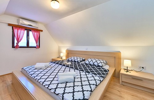 Pokupsko House | Your cozy vacation home in the green nature of Croatia.