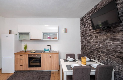 Obrovac House | 1 bedroom amazing home in Zelengrad