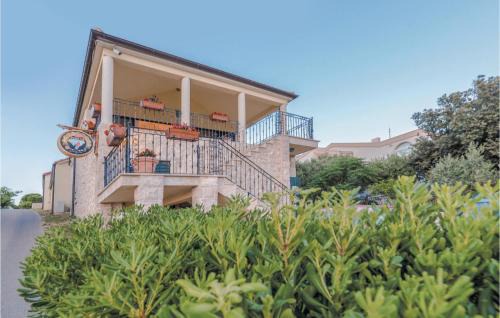 Kolan Apartment | 1 Bedroom Beach Front Apartment In Kolan
