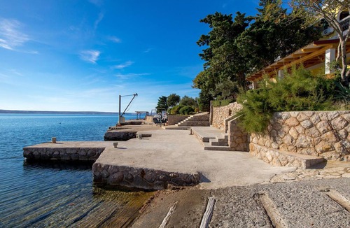 Baric Draga Apartment | 1 bedroom beach front apartment in Lukovo Sugarje