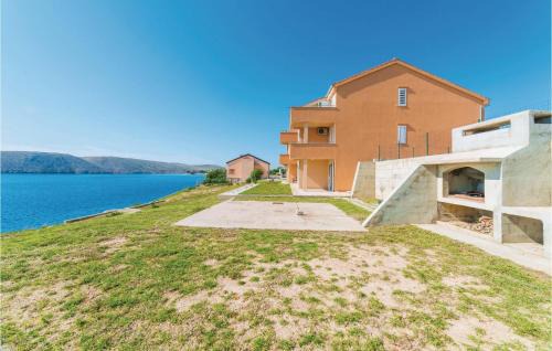 Vlasici Apartment | 1 Bedroom Cozy Apartment In Vlasici
