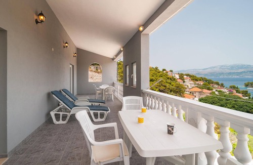 Splitska Apartment | 1 bedroom gorgeous apartment in Supetar-Splitska