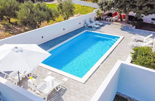 Podgradina Other | 100 m² Accommodation ∙ 3 bedrooms ∙ 6 guests