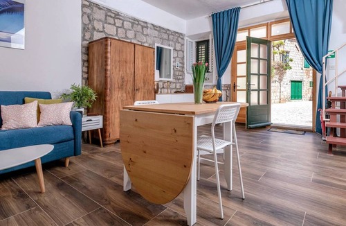 Stari Grad House | 100 m² House ∙ 2 bedrooms ∙ 5 guests