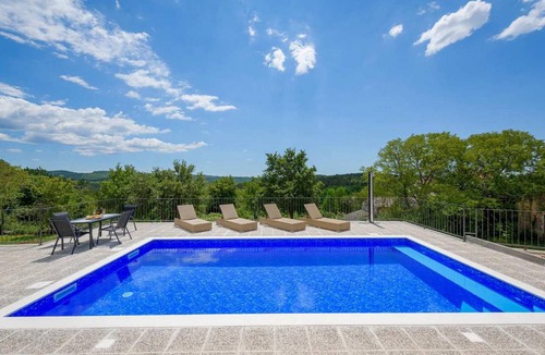 Cepic House | 100 m² House ∙ 2 bedrooms ∙ 4 guests