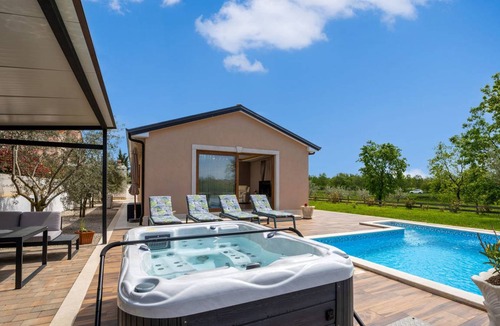 Zbandaj Villa | 100 m² Villa ∙ 2 bedrooms ∙ 4 guests
