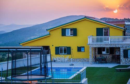 Lecevica Villa | 1000 m² Villa ∙ 9 bedrooms ∙ 18 guests
