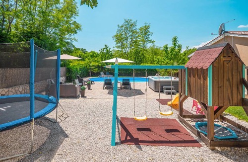 Sveta Nedelja House | 103 m² House ∙ 3 bedrooms ∙ 8 guests